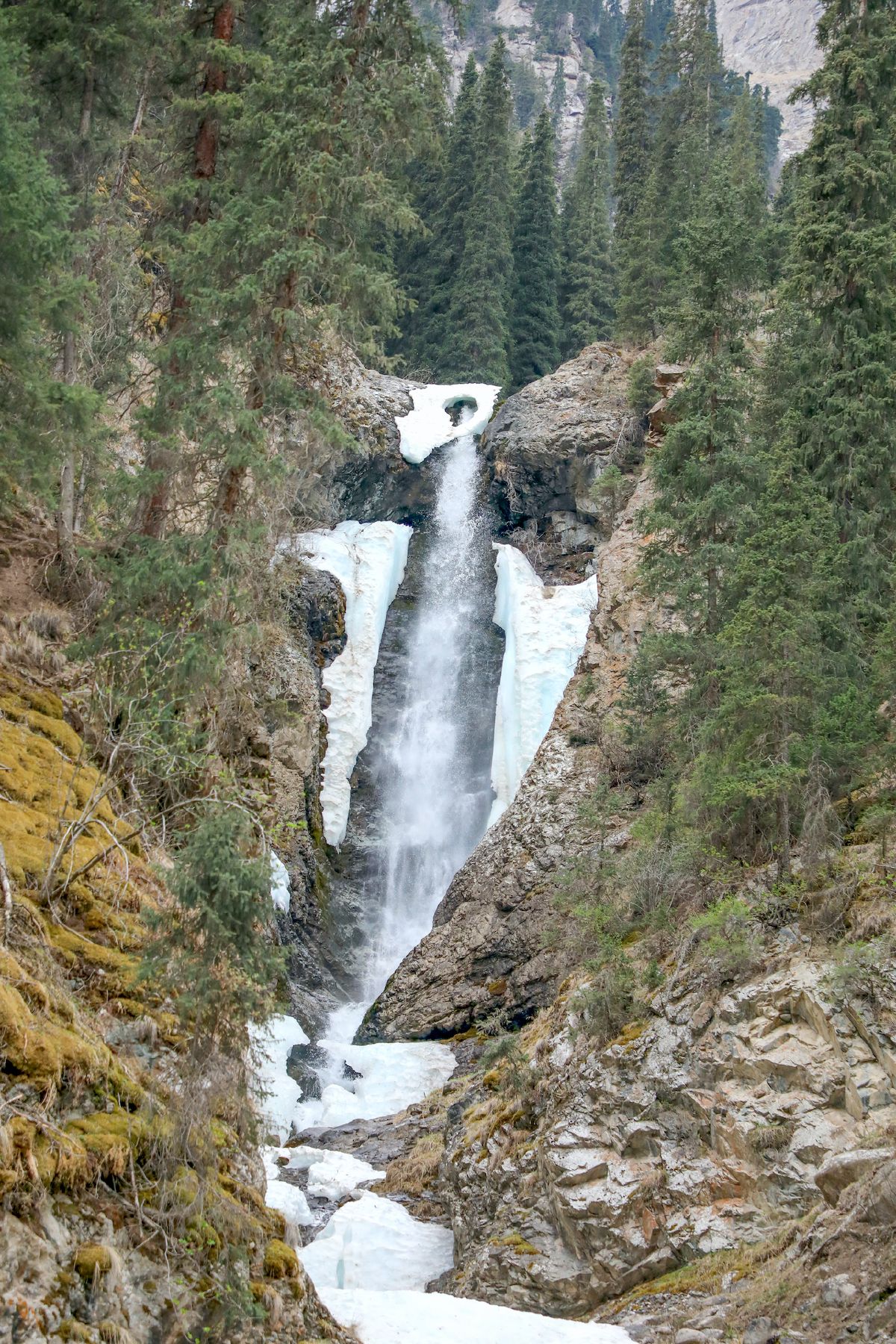 Горка шампанского