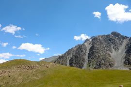 Arabel valley at Issik-Kul region, Kyrgyzstan 01.jpg